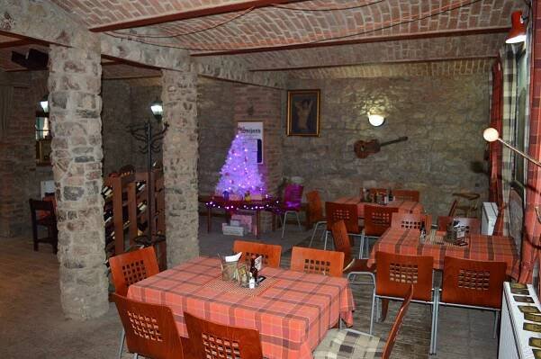 004restaurace.gif
