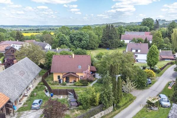 Rodinný dům 6+1, Radošovice u Bystřice okr. Benešov | Desert realty