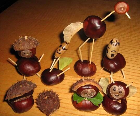 mammaróza gesztenye című képe az Indafotón. gesztenye figurák, unokámnak készült | Fall crafts, Crafts for kids, Preschool crafts