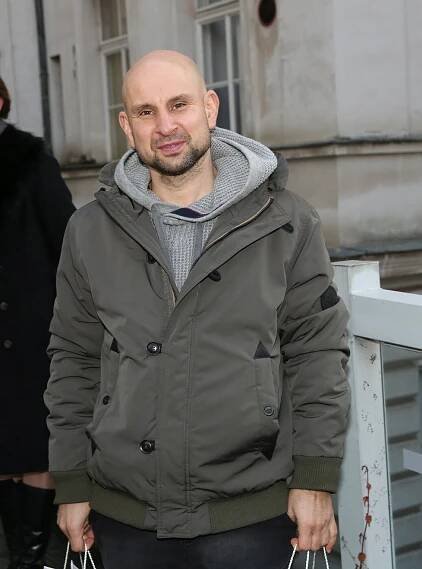 Hvězda Ulice Dastlík: Naboural do vozu manželky! A „zrušil“ obě auta