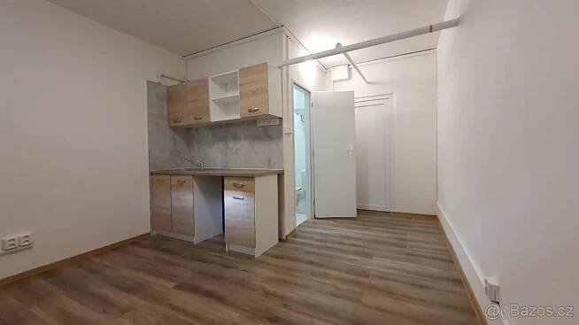 Pronájem, komerční prostor, Brno-Komín, 16m2