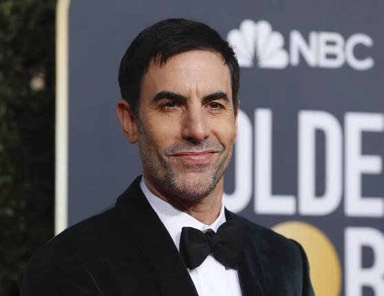 Sacha Baron Cohen vysvětluje, jak vpadl do proslovu Mikea Pence převlečený za Trumpa