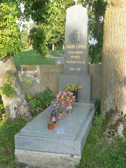 Soubor:Starý Rožmitál - hrob Jakuba Jana Ryby.jpg – Wikipedie