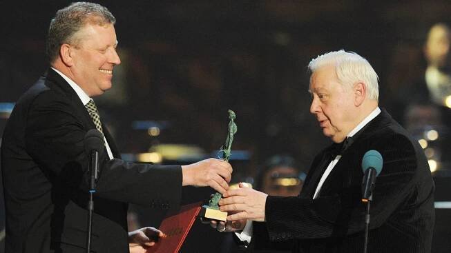 Zemřel ruský režisér a herec Oleg Tabakov. V Česku uvedl několik divadelních her, přednášel také na pražské DAMU