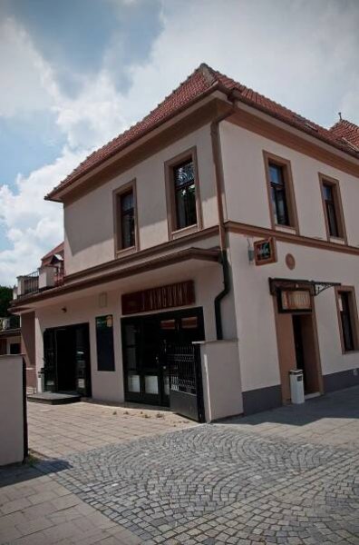 Maxmilián U Mincovny - restaurace, letní terasa / zahrádka - Kroměříž - České dědictví UNESCO