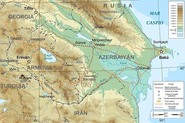 Soubor:Azerbaijan topographic map-es.svg – Wikipedie