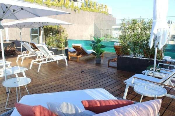 Lux Lisboa Park rooftop pool