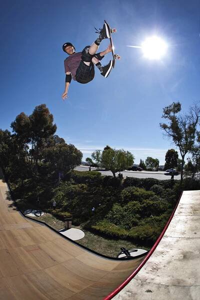 Tony_Hawk-minimega-fsAir.jpg