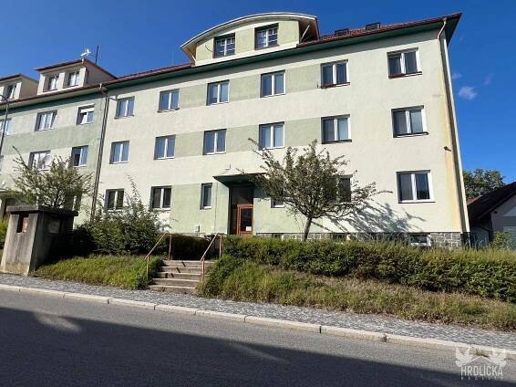 Prostorný byt 3+1, 71 m2, v atraktivní lokalitě k pronájmu | Hrdlička reality