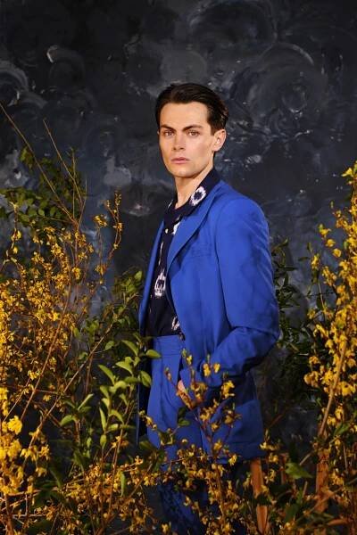 Freddy Carter tells Olivia Cooke his journey from Somerset to Netflix – GRUMPY MAGAZINE