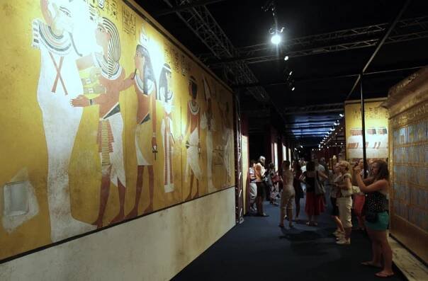 Egypt zuří kvůli Tutanchamonově bustě za 133 milionů. Mluví se o velké krádeži