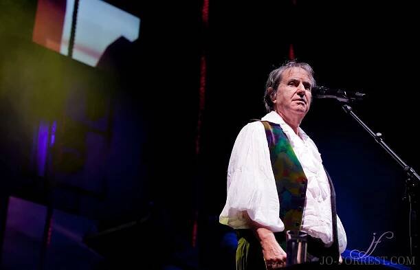 Chris De Burgh, Music, York Barbican, Jo Forrest, review, 