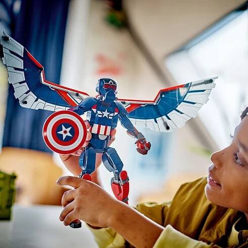 LEGO® Marvel 76296 Sestavitelná figurka Nový Kapitán Amerika
