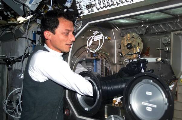 Microgravity Science Glovebox