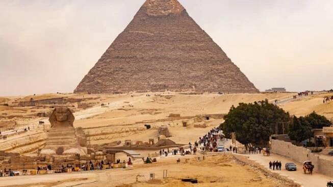Pyramidy v Gíze patří právem mezi divy světa 