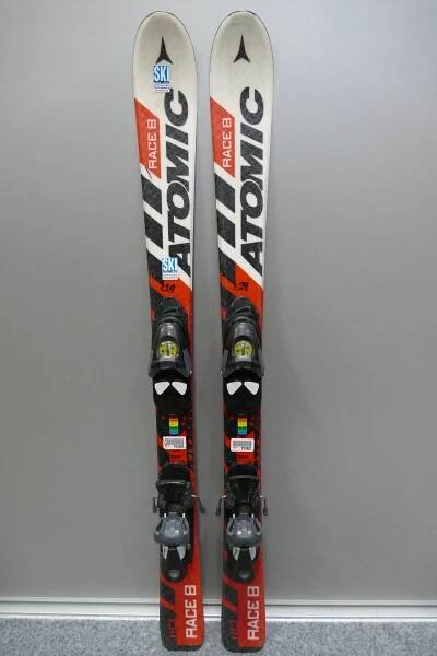 DĚTSKÉ CARVINGOVÉ LYŽE ATOMIC RACE 8 110cm
