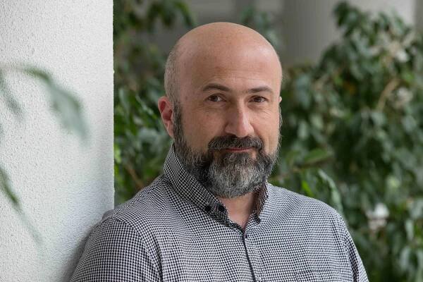 002Tři nové komedie_Česká televize_Jaroslav Sedláček