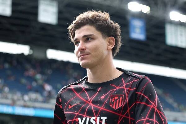 Julian Alvarez #19 of Atletico de Madrid.