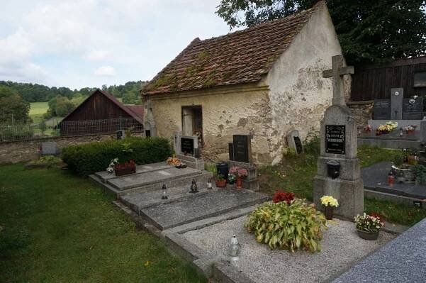 České hřbitovy - obec Petrovice u Sušice, hřbitov Svojšice