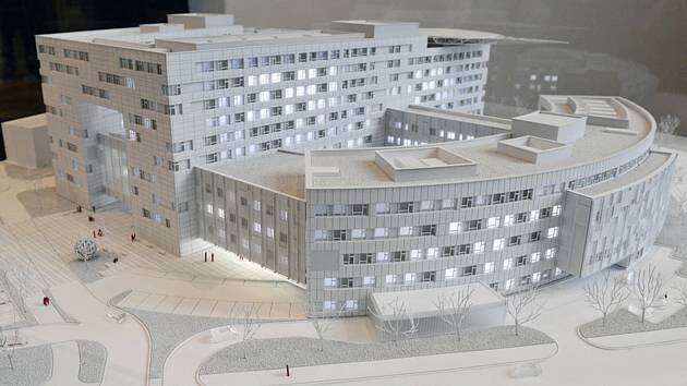 Vinohradská nemocnice dostane nové traumacentrum. Heliport bude na střeše