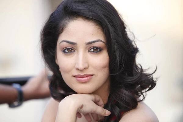 Close Up Face HD Wallpapers Of Yami Gautam