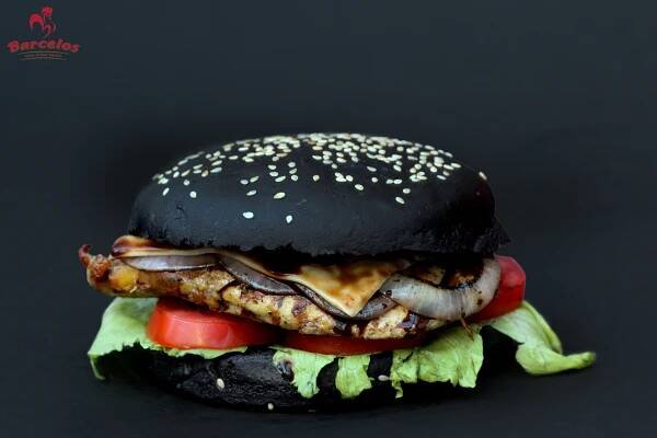 The Black Burger : Burnt? Coloured? Or The Best New Dish In Town
