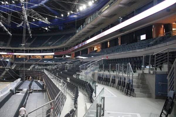 Opatrný na obhlídce O2 areny: Úroveň je špičková, povrch musí být top | Jezdci.cz