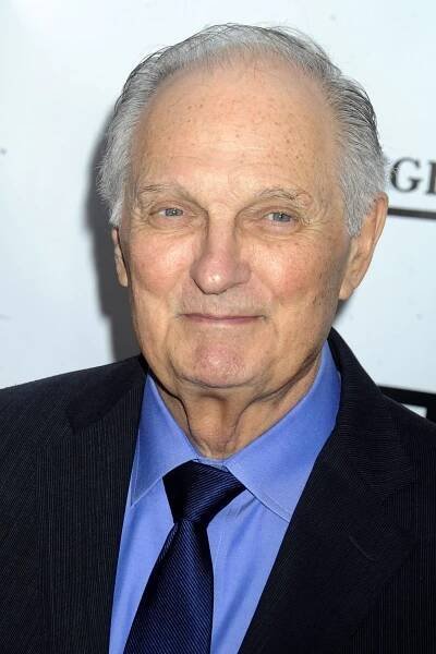 Alan Alda trpí Parkinsonovu chorobou. Nejsem ale dementní, říká hvězdu seriálu M.A.S.H.