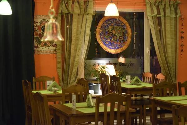 TULSI 🌿Good Mood Food 🌿 RESTAURANT 🌿 – Autentyczna oryginalna kuchnia indyjska promująca dania ,🌿 wegeteriańskie, 🌿🌿wegańskie