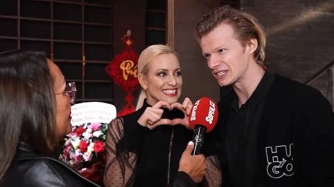 Dotyky, pohlazení i ruka na zadečku: Tereza Mátlová se vedle mladšího partnera rozzářila - Super.cz