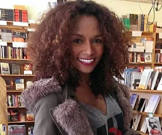Janet Mock Biography - Facts, Childhood, Family Life & Achievements