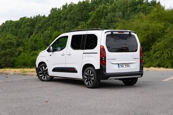 Na práci, pro rodinu i záliby. Citroën Berlingo s dieselem je sympaticky všestranné auto za rozumné peníze