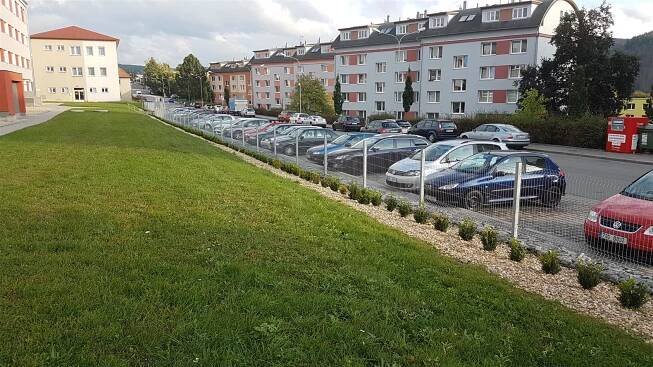Parkoviště Hybešova 53