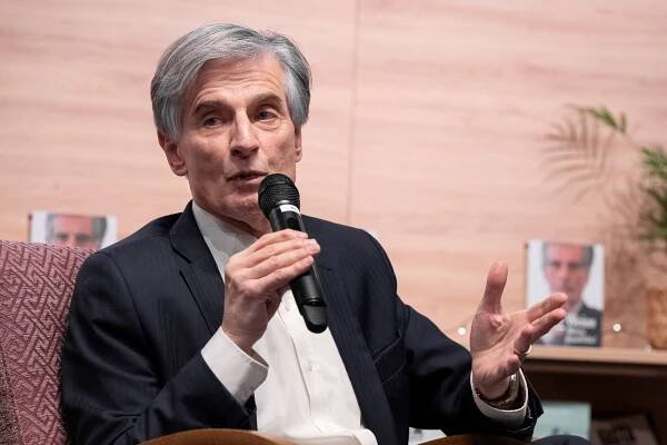 Peter Weiss a jeho prezidentský program?