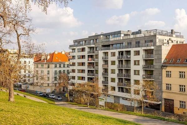 Prodej byt 3+kk - Praha, 130 00, 94 m²