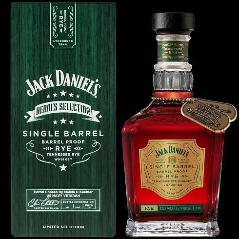bottle of jack daniels whiskey next to its box