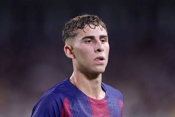 Barcelona star to make public statement on future at club