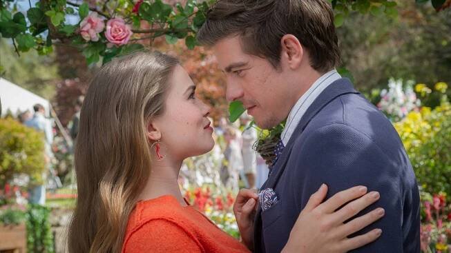 Rosamunde Pilcher - Láska mezi jahodami - Z filmu - Zoe Moore, Philipp Danne
