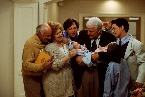 Peter Michael Goetz, Kate McGregor-Stewart, George Newbern, Steve Martin, Martin Short - Hlava rodiny 2 - Tatínek nebo dědeček? - Z filmu