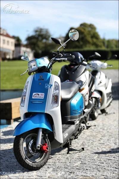 Fotogalerie Piaggio Fly 50 & Sym Tonic 50 & Benelli New X 49 | Motorkáři.cz