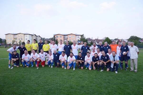 K vydařené oslavě 85. výročí fotbalu v Chýnově dorazily fotbalové legendy | Články | Jihočeský fotbal