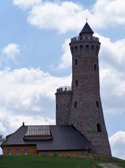 Tip na výlet: Dalimilova rozhledna, Staré Město pod Sněžníkem a zvonička Kunčice