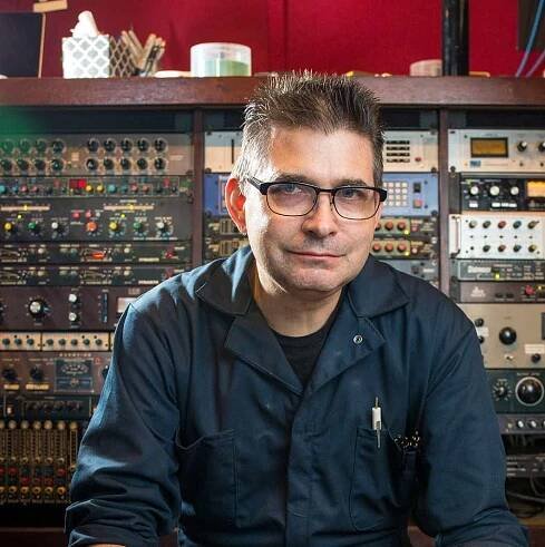 Steve Albini (22. 6. 1962–7. 5. 2024): Ke všem stejný respekt. - kulturní magazín Uni