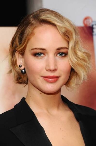 Jennifer Lawrence Short Wavy Cut