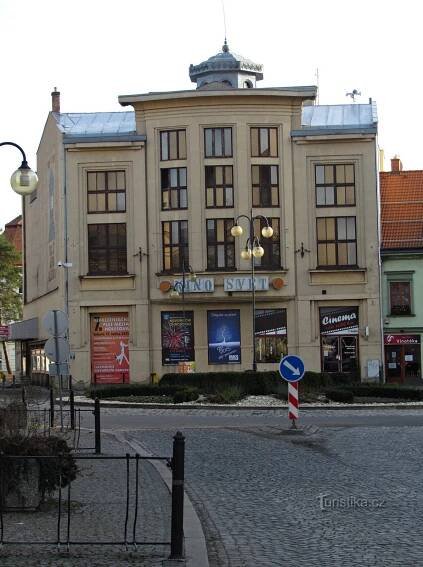 Holešov - kino Svět
