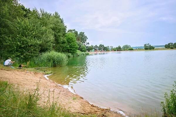 Jezero Lhota Hotel Bor