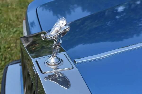 Automobily Rolls Royce a Bentley byly k vidění v Dubči