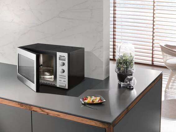 Mikrovlnná trouba Miele M6012SC