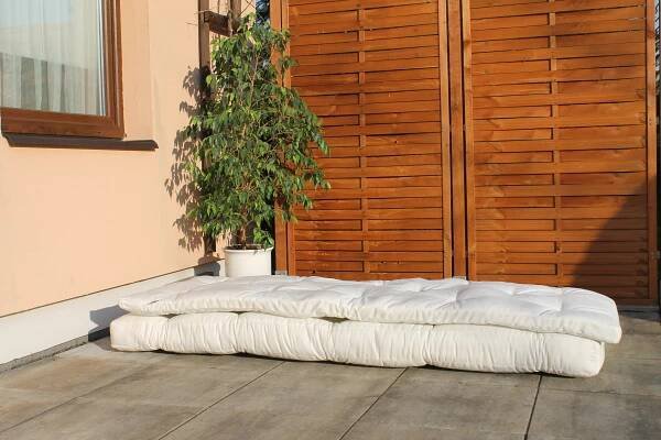 futon nepromokavy