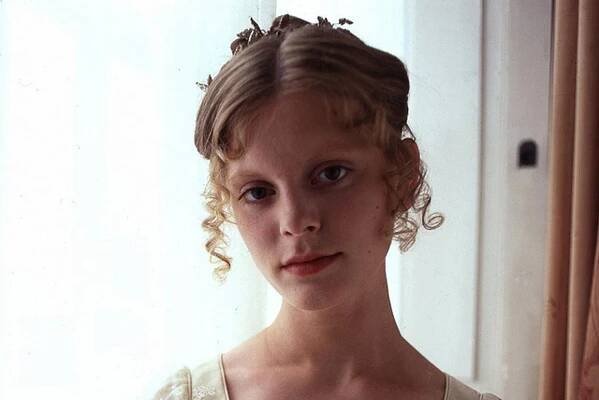 Pýcha a predsudok - Promo - Emilia Fox